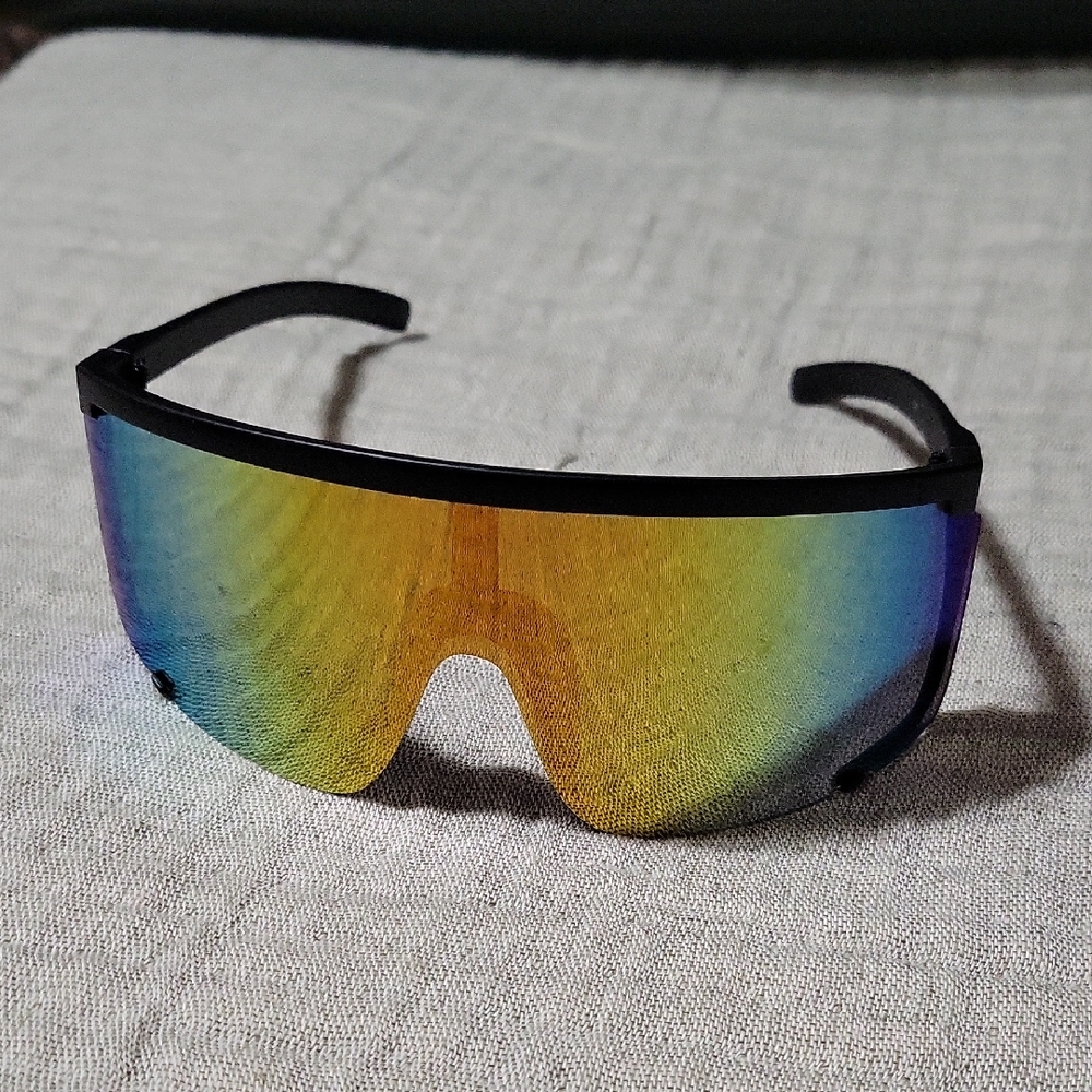 NWOT Rainbow Reflective Shield Sunglasses